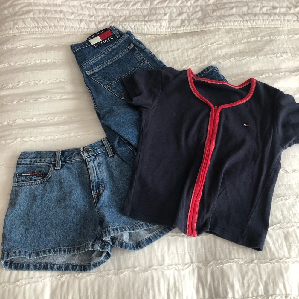 TOMMY HILFIGER BUNDLE- Jeans, shorts and top